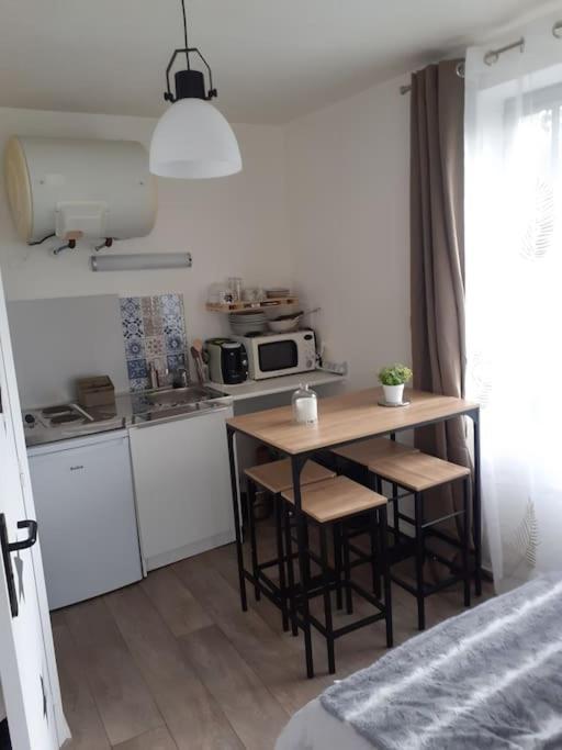 פיג'אק Superbe Petit Studio Plein Centre Ville מראה חיצוני תמונה